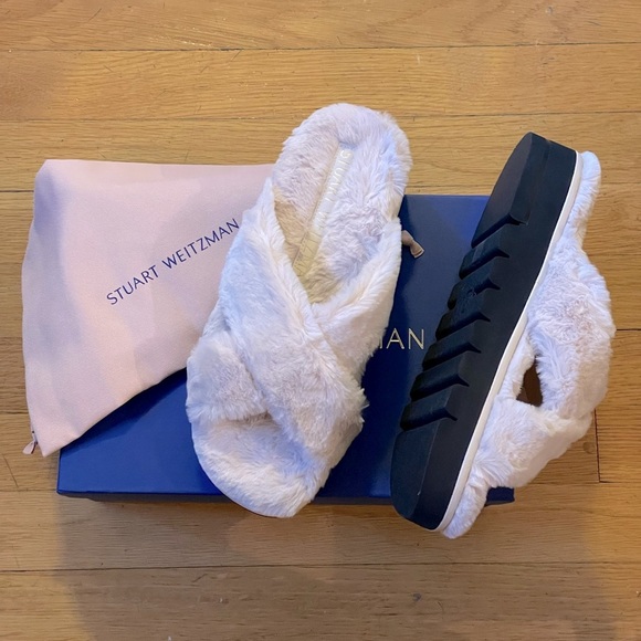 STUART WEITZMAN Roza Lift Chill Faux Fur Platform Slides - Women’s Size 37.5 EU - Picture 5 of 10